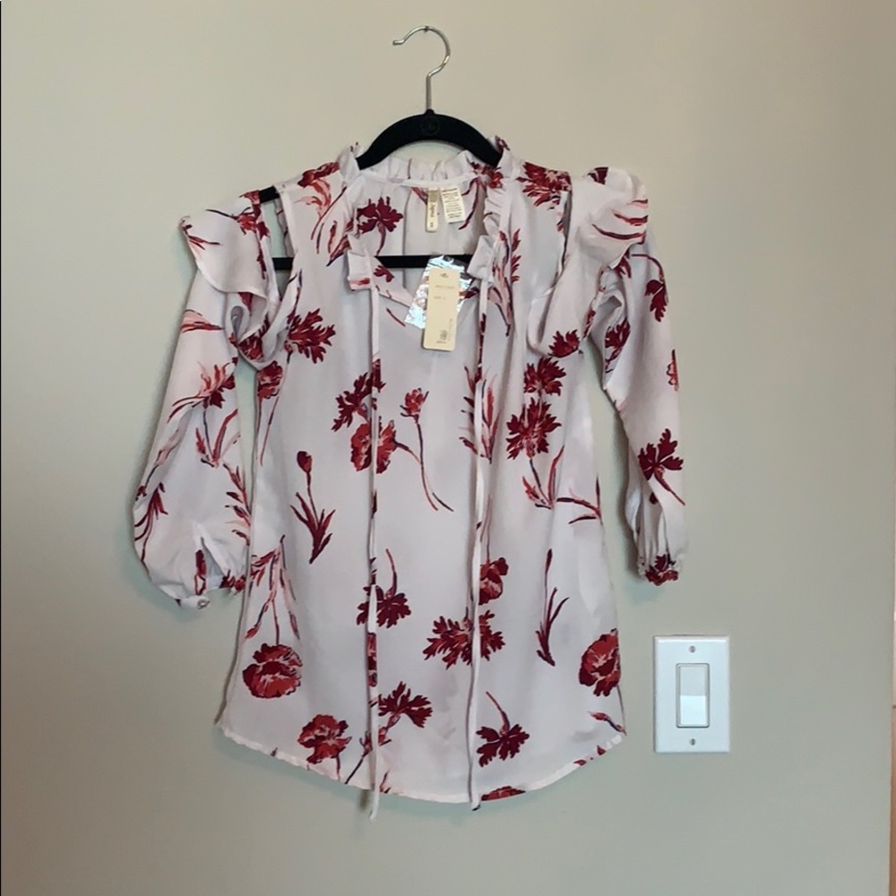 NWT floral top